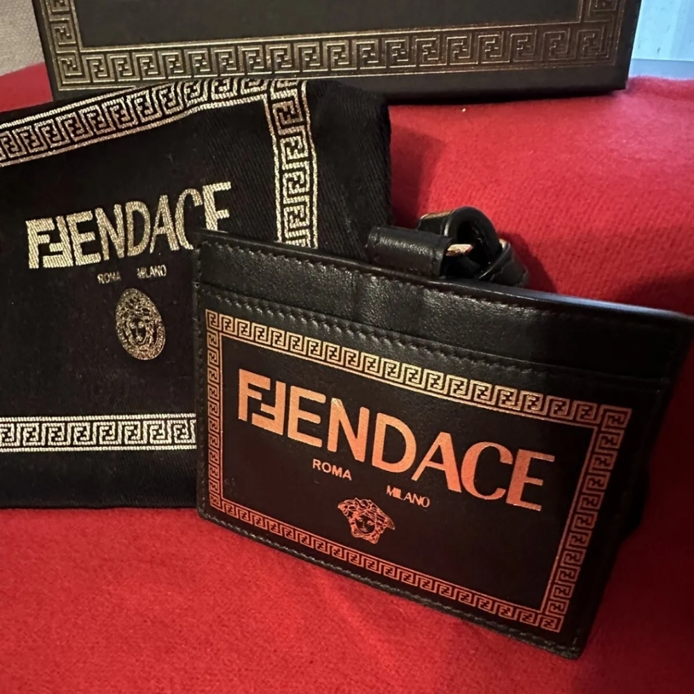 FENDACE Fendi x Versace LANYARD Cardholder Black Leather Card Holder - Picture 4 of 6